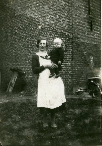 Margaretha Van Acker en x 2